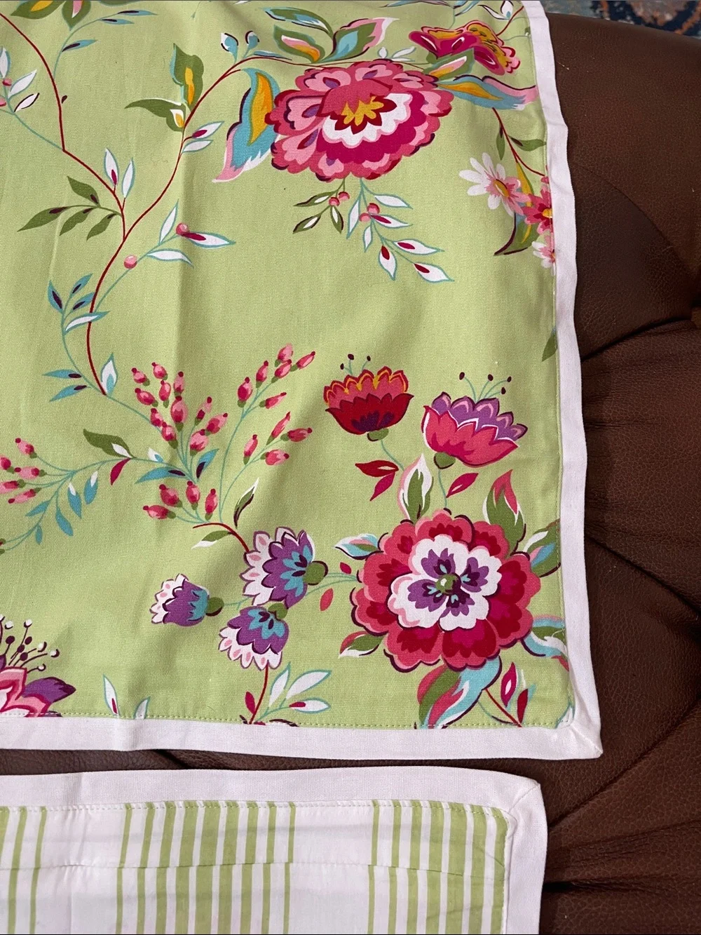 Tommy Hilfiger Floral Print Pillowcase  Set.  New.